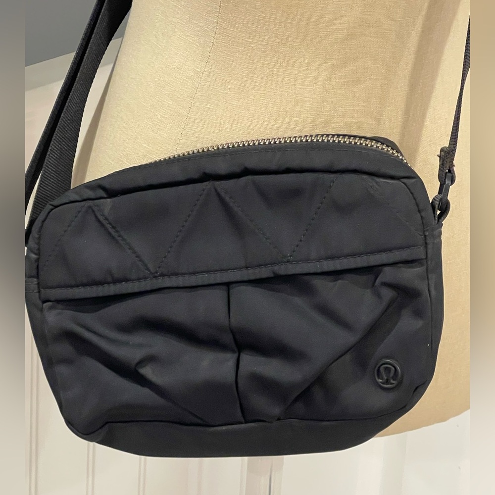 Lululemon Black Cossbody